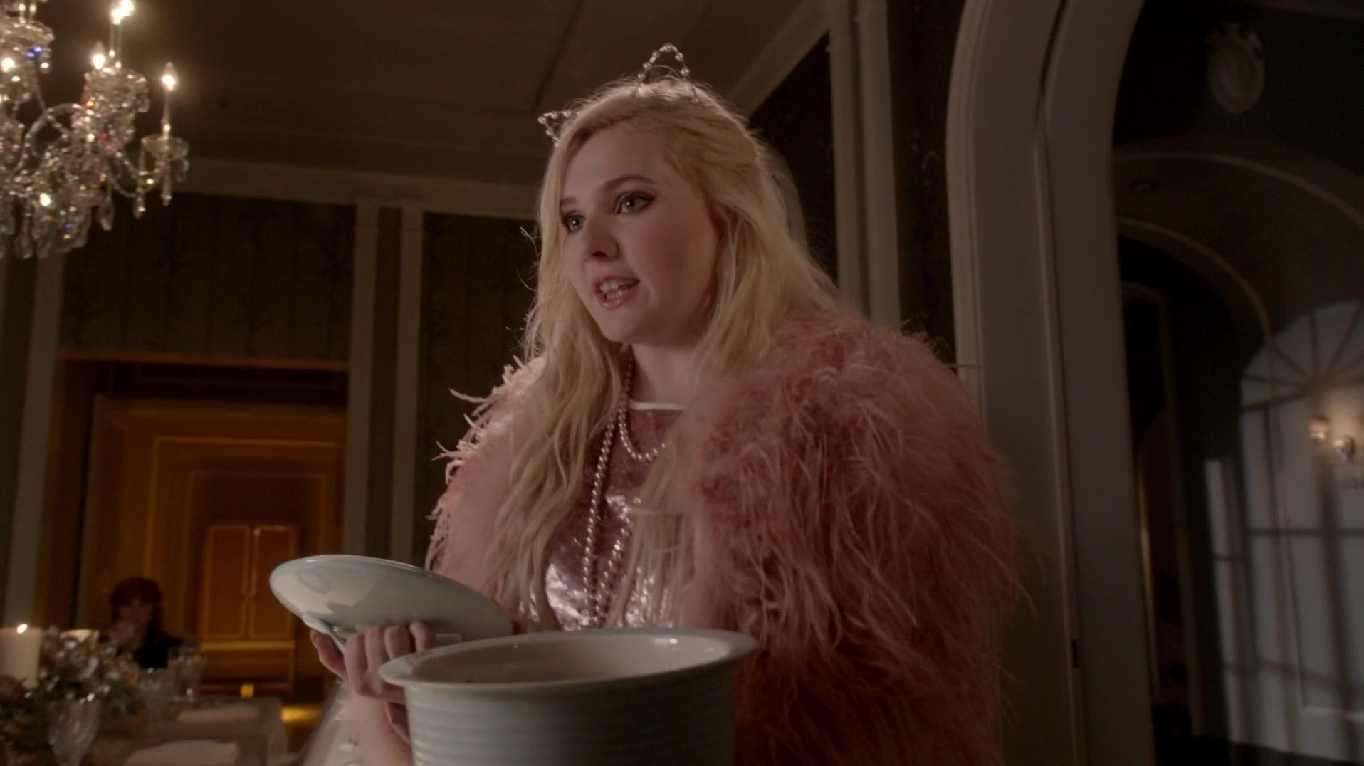 Scream_Queens_2015_S01E10_Thanksgiving_1080p_3356.jpg Scream_Queens_2015_S01E10_Thanksgiving_1080p_3356.jpg
