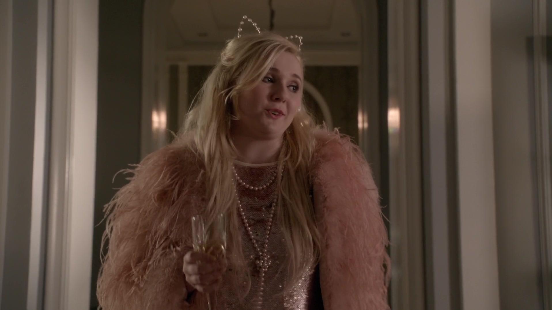 Scream_Queens_2015_S01E10_Thanksgiving_1080p_3876.jpg