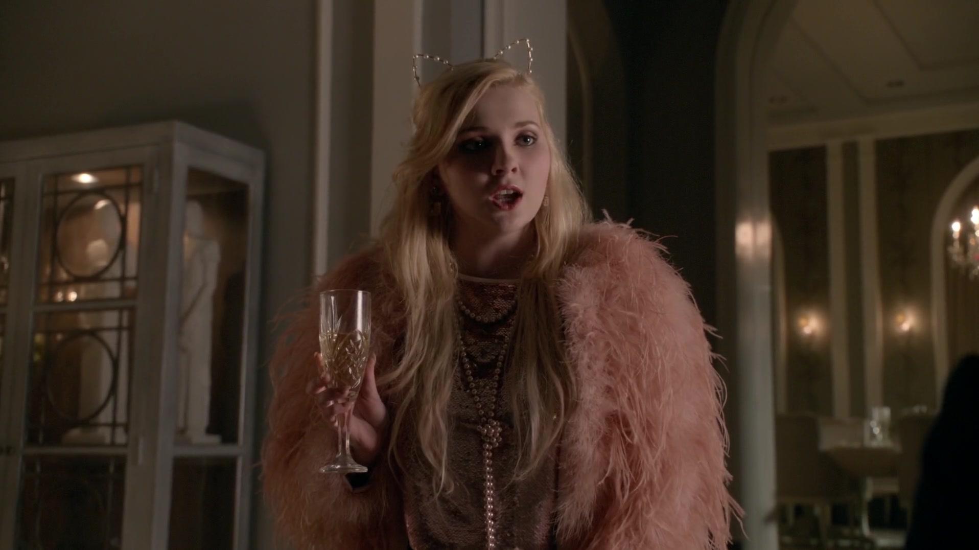Scream_Queens_2015_S01E10_Thanksgiving_1080p_3938.jpg Scream_Queens_2015_S01E10_Thanksgiving_1080p_3938.jpg