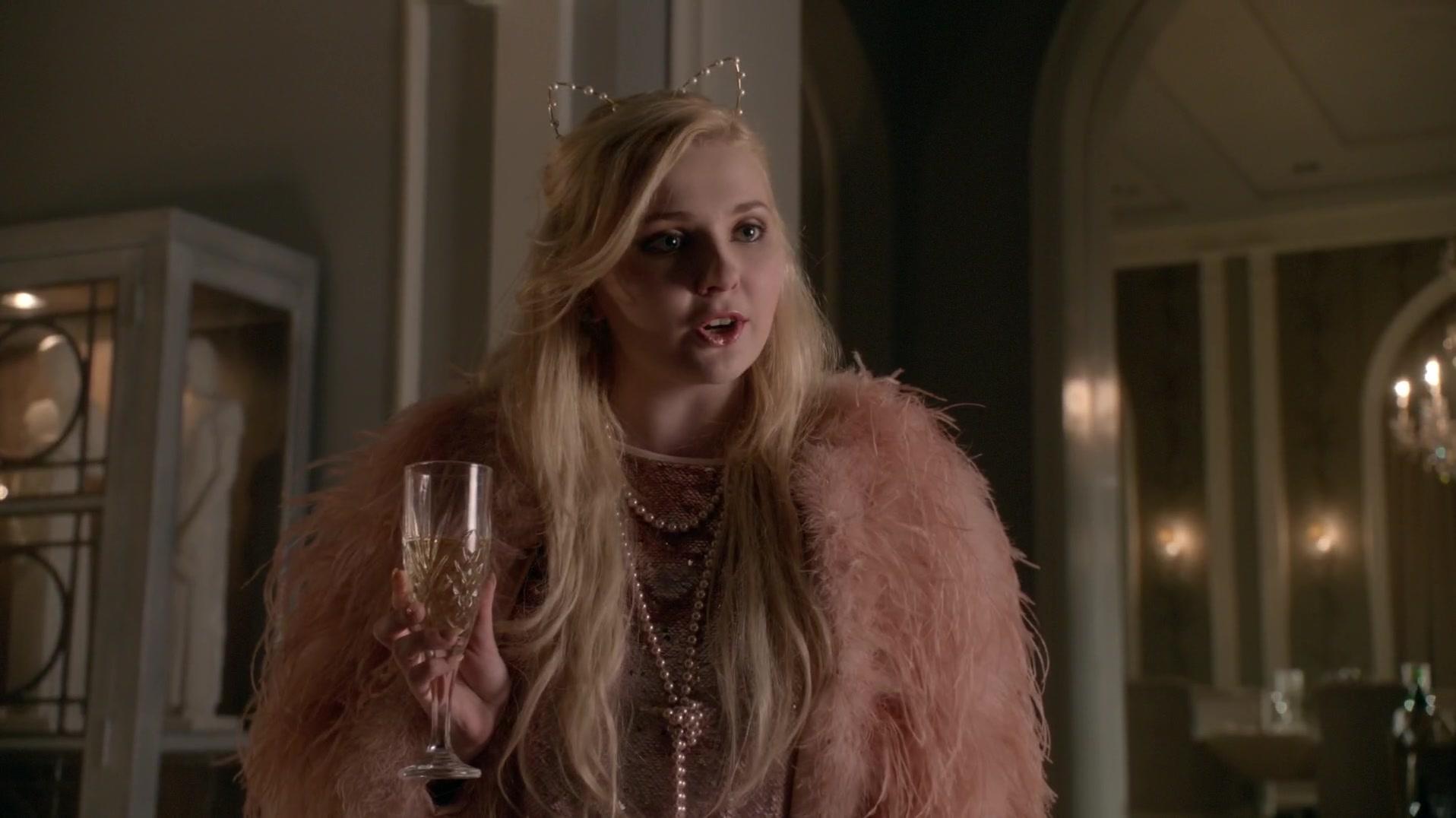 Scream_Queens_2015_S01E10_Thanksgiving_1080p_3945.jpg