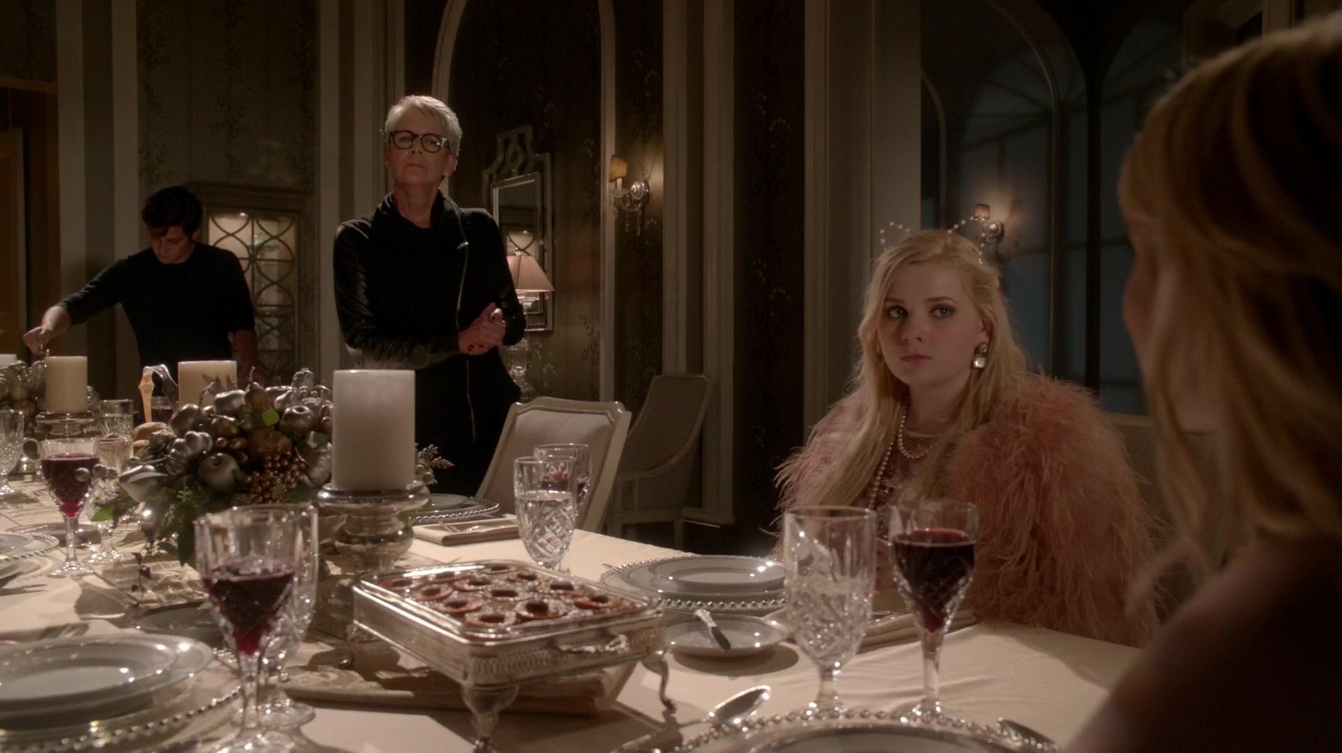 Scream_Queens_2015_S01E10_Thanksgiving_1080p_5965.jpg
