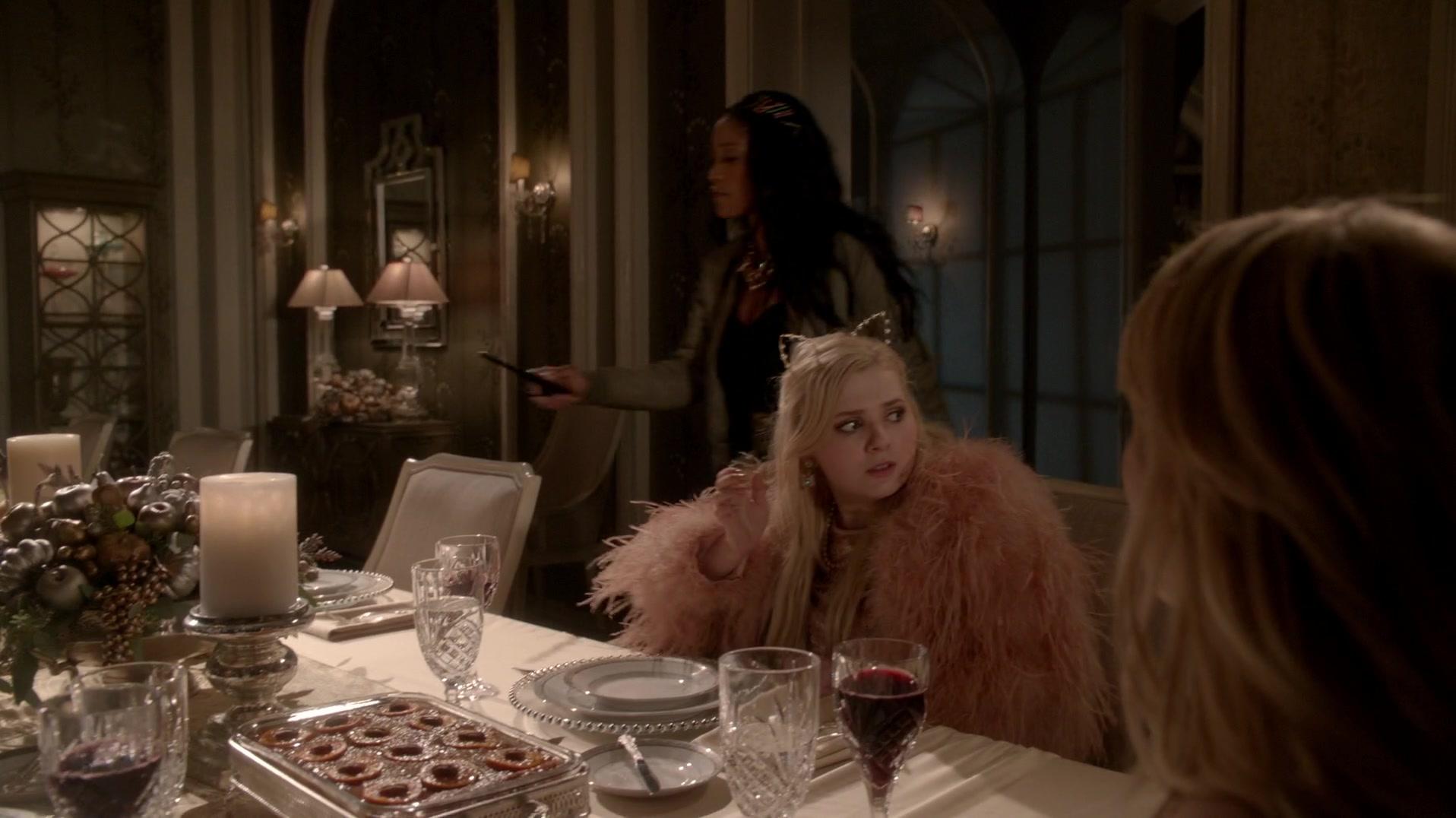 Scream_Queens_2015_S01E10_Thanksgiving_1080p_6011.jpg