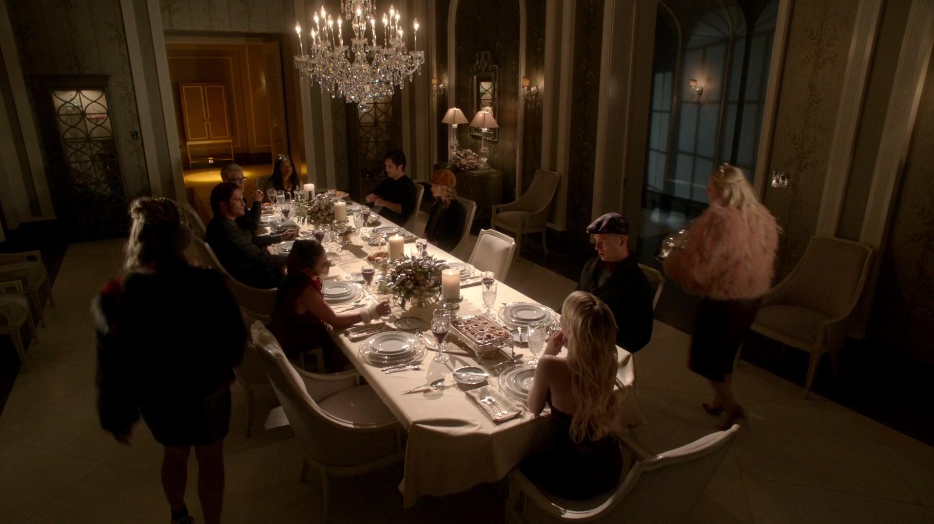 Scream_Queens_2015_S01E10_Thanksgiving_1080p_6196.jpg