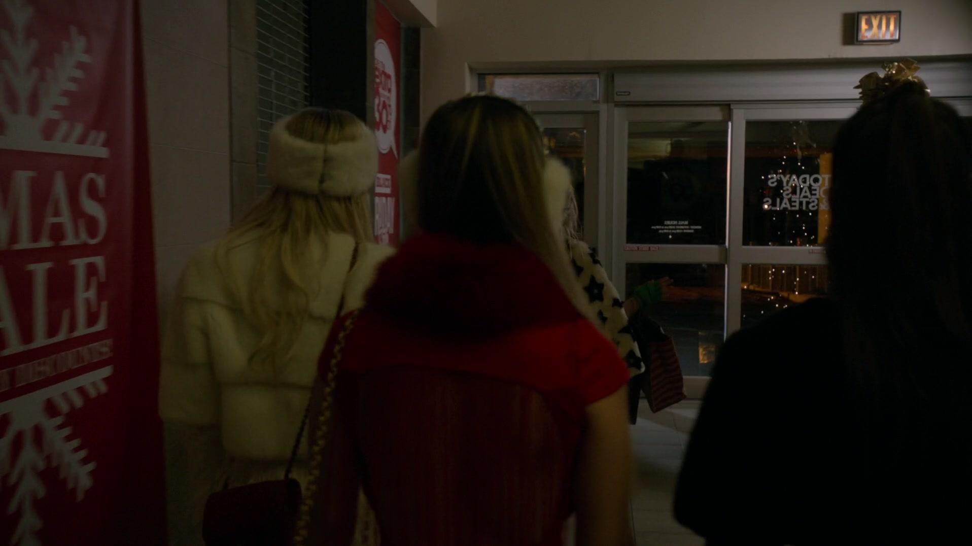 Scream_Queens_2015_S01E11_Black_Friday_1080p__1162.jpg Scream_Queens_2015_S01E11_Black_Friday_1080p__1162.jpg