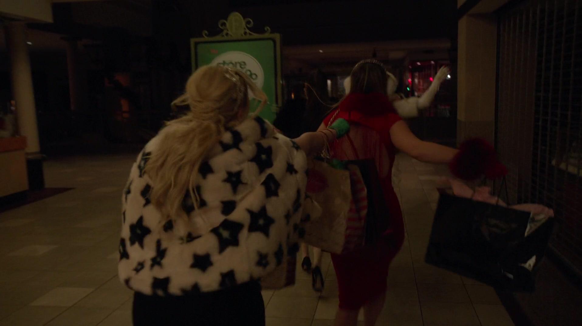 Scream_Queens_2015_S01E11_Black_Friday_1080p__1216.jpg