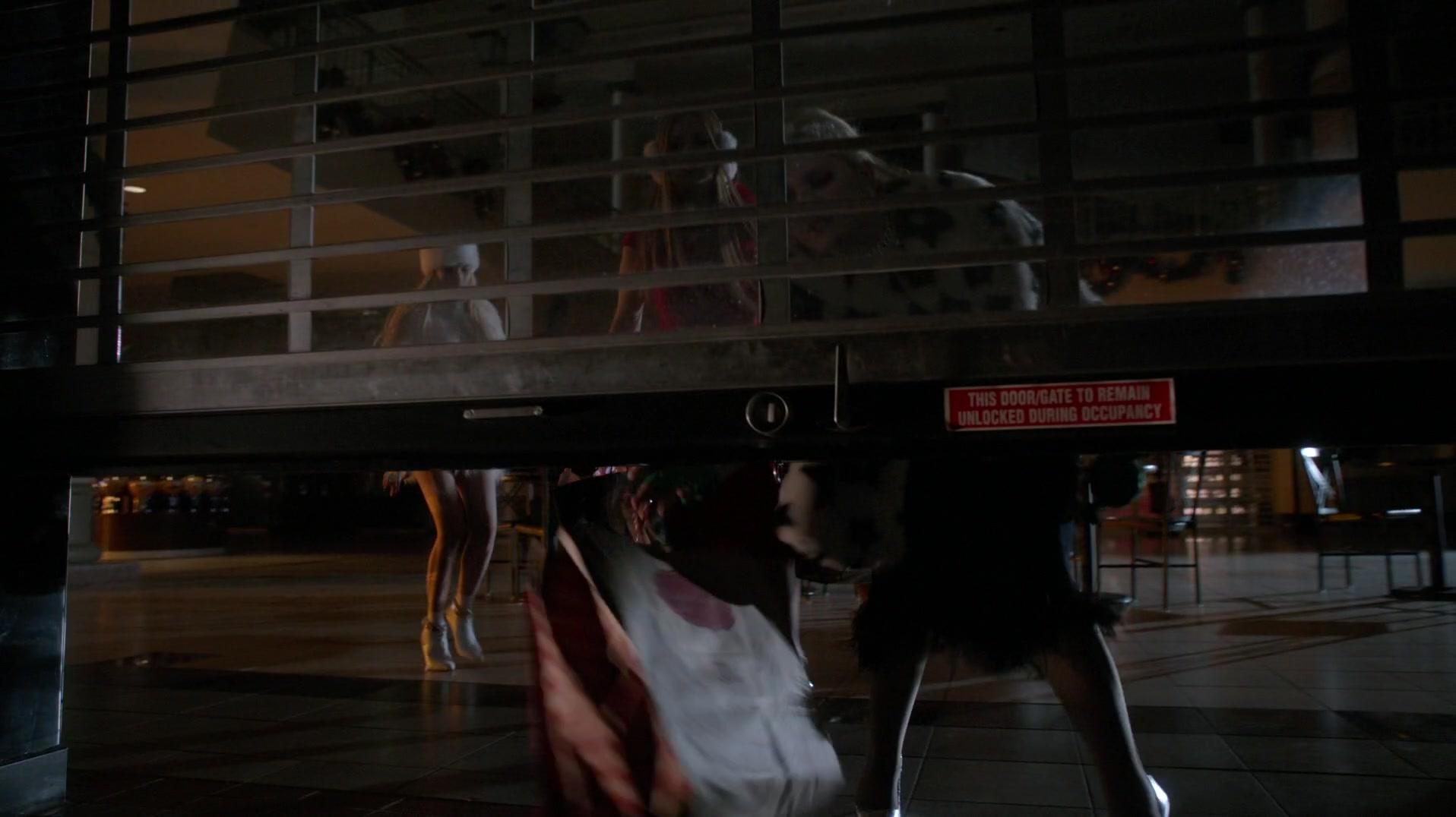 Scream_Queens_2015_S01E11_Black_Friday_1080p__1274.jpg