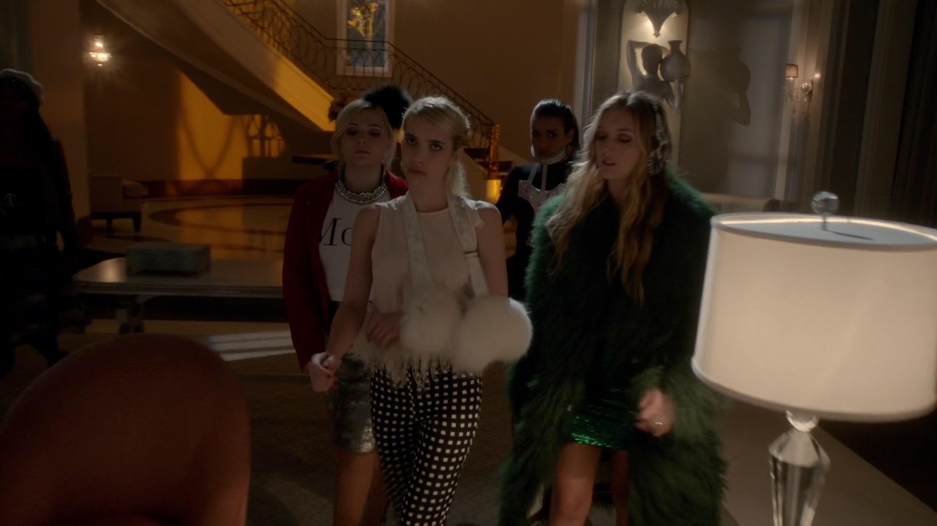 Scream_Queens_2015_S01E11_Black_Friday_1080p__3748.jpg