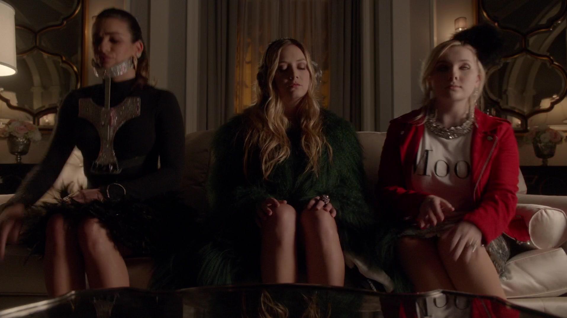 Scream_Queens_2015_S01E11_Black_Friday_1080p__3760.jpg