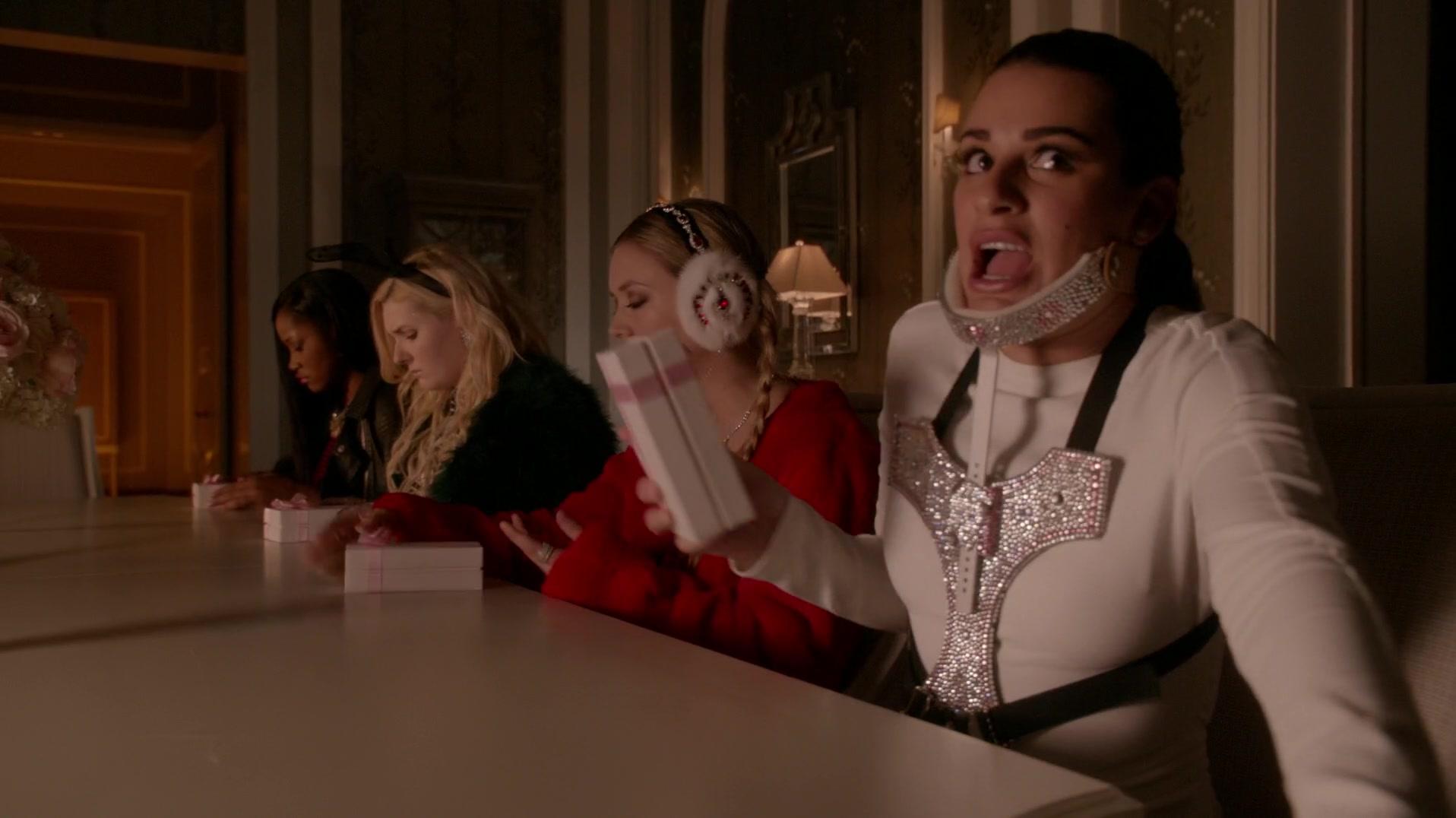 Scream_Queens_2015_S01E11_Black_Friday_1080p__5351.jpg