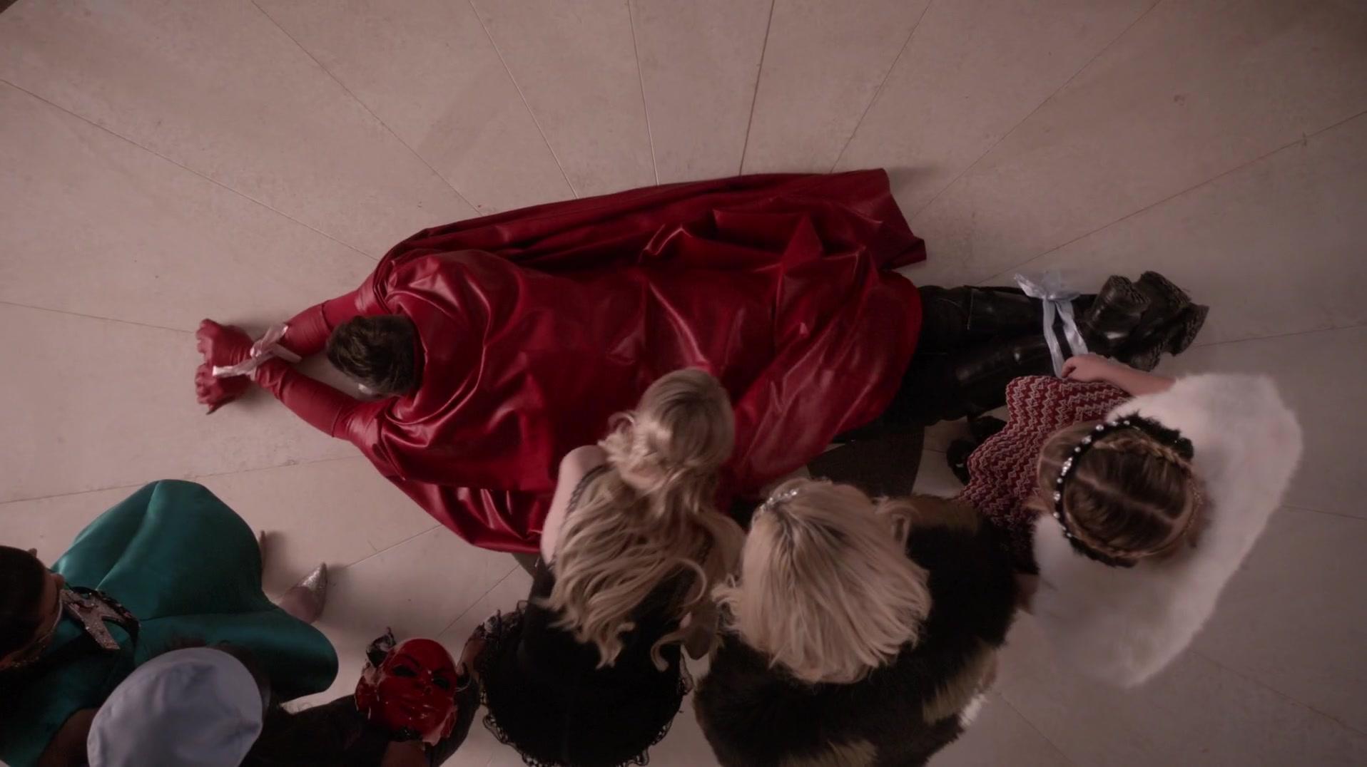 Scream_Queens_2015_S01E12_Dorkus_1080p__3132.jpg