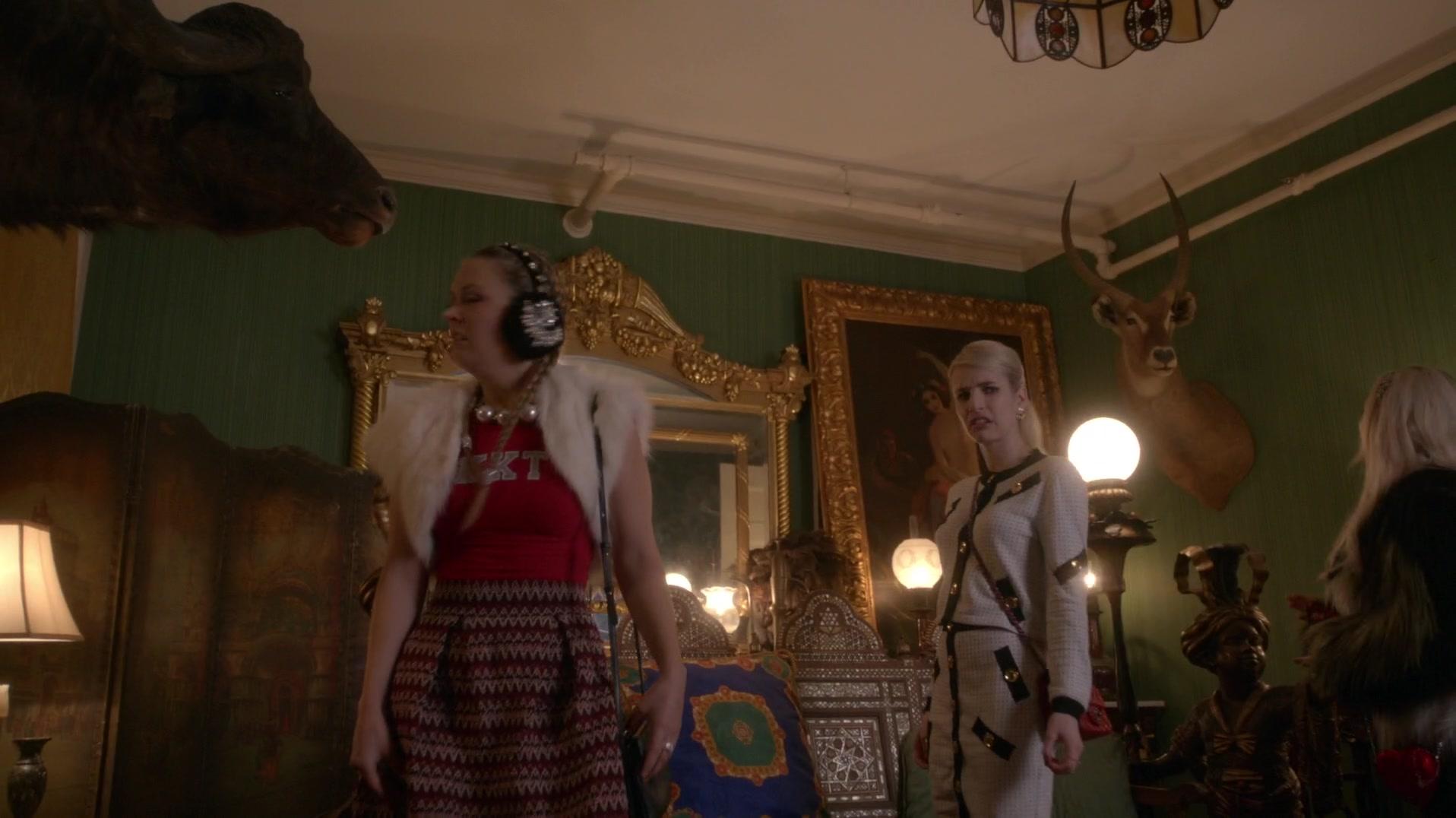 Scream_Queens_2015_S01E12_Dorkus_1080p__4433.jpg