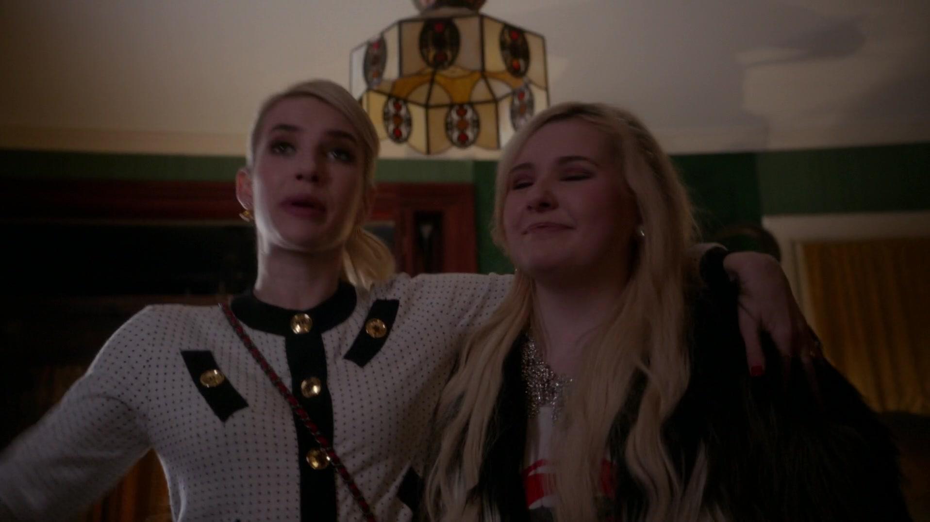 Scream_Queens_2015_S01E12_Dorkus_1080p__4853.jpg