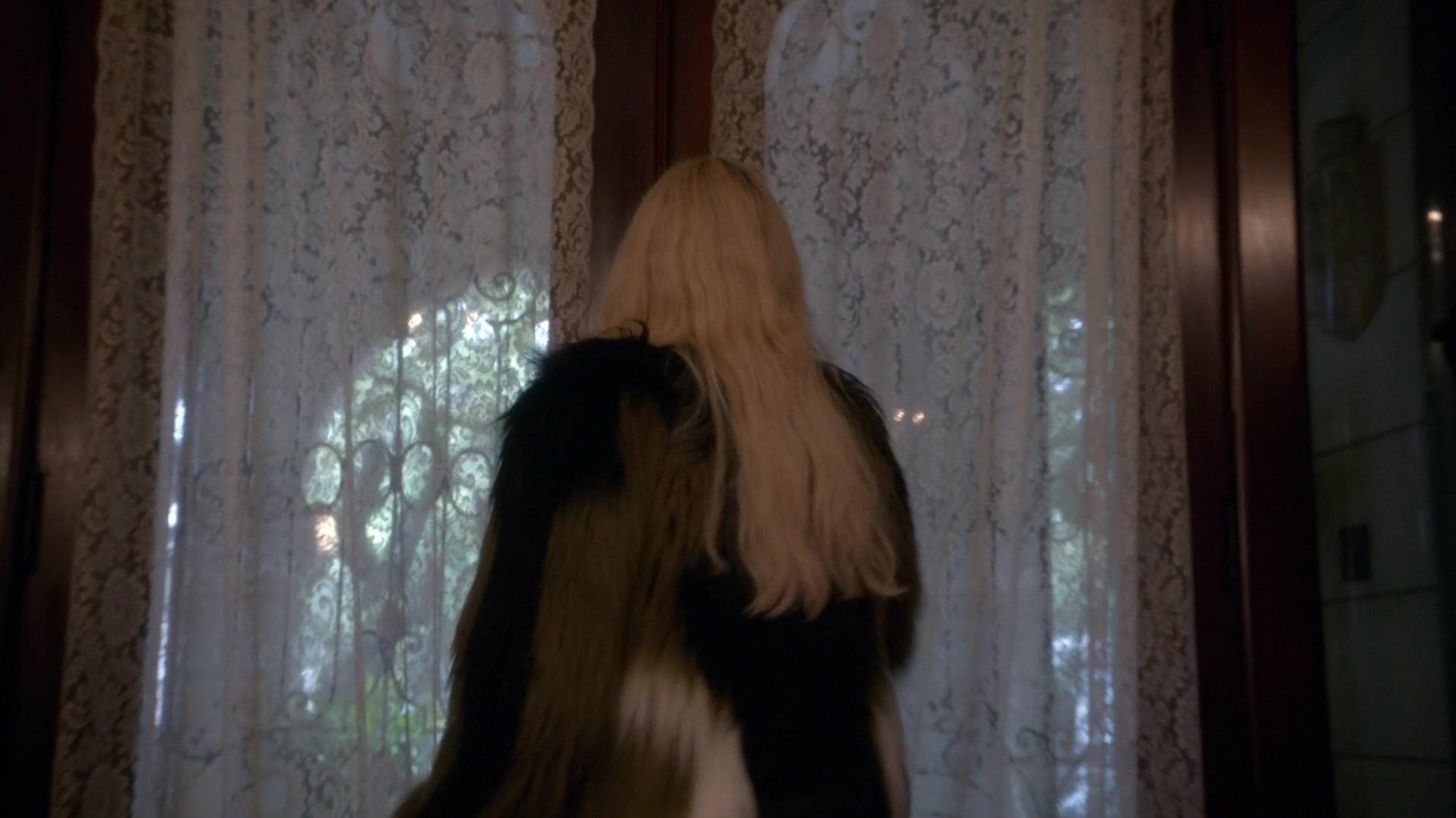 Scream_Queens_2015_S01E12_Dorkus_1080p__4892.jpg