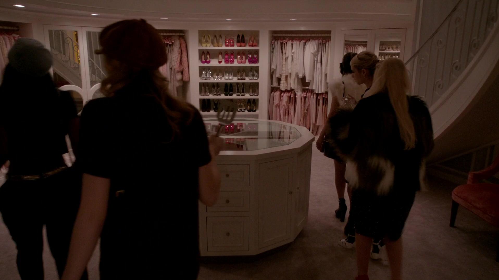 Scream_Queens_2015_S01E12_Dorkus_1080p__6105.jpg