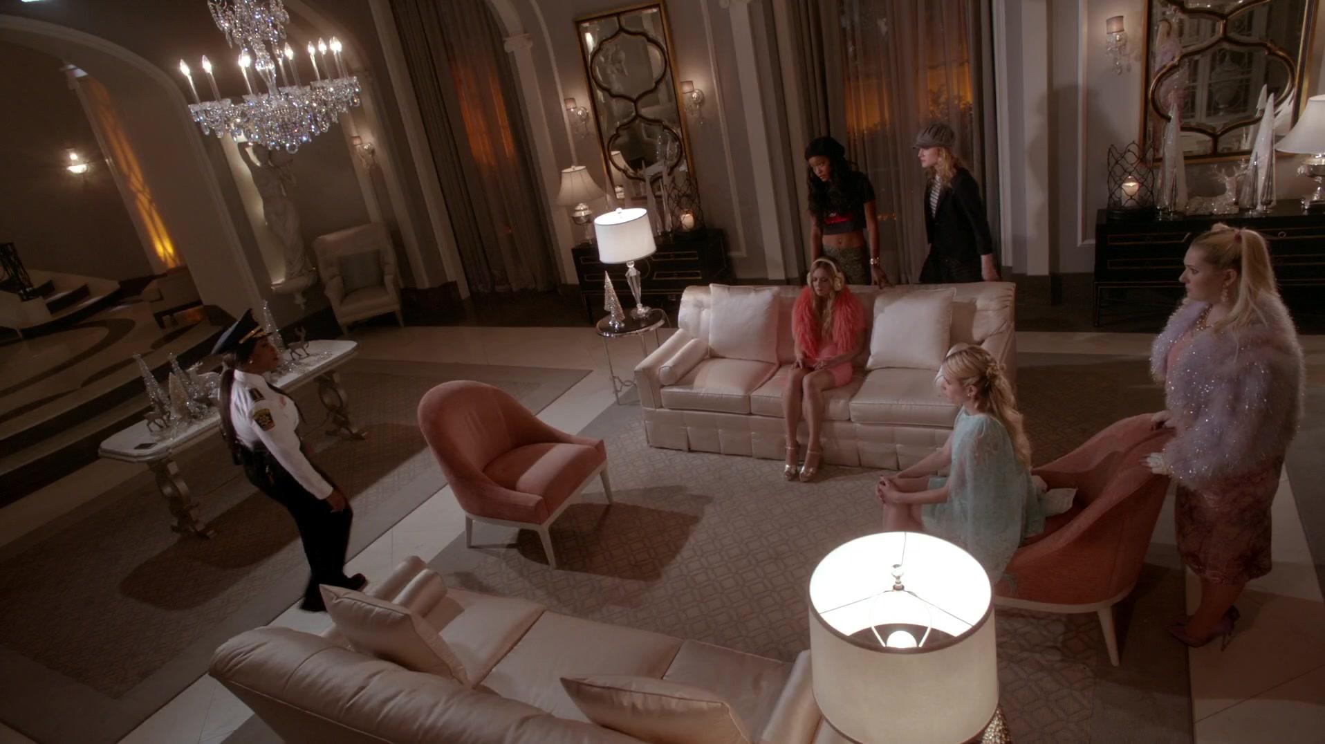 Scream_Queens_2015_S01E13_The_Final_Girl28S29_1080p__1598.jpg