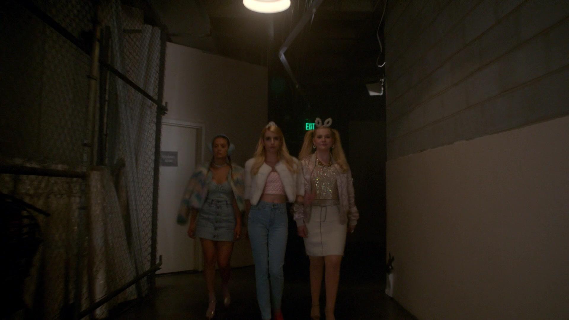Scream_Queens_2016_S02E01_1080p_3062.jpg
