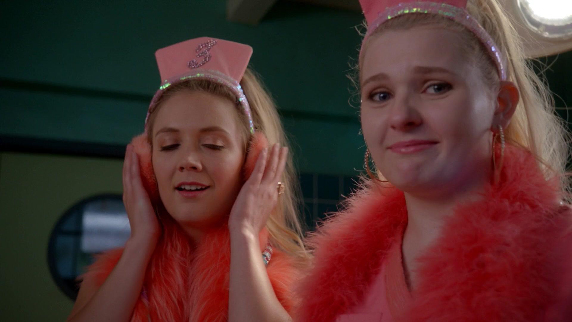 Scream_Queens_2016_S02E01_1080p_4920.jpg Scream_Queens_2016_S02E01_1080p_4920.jpg