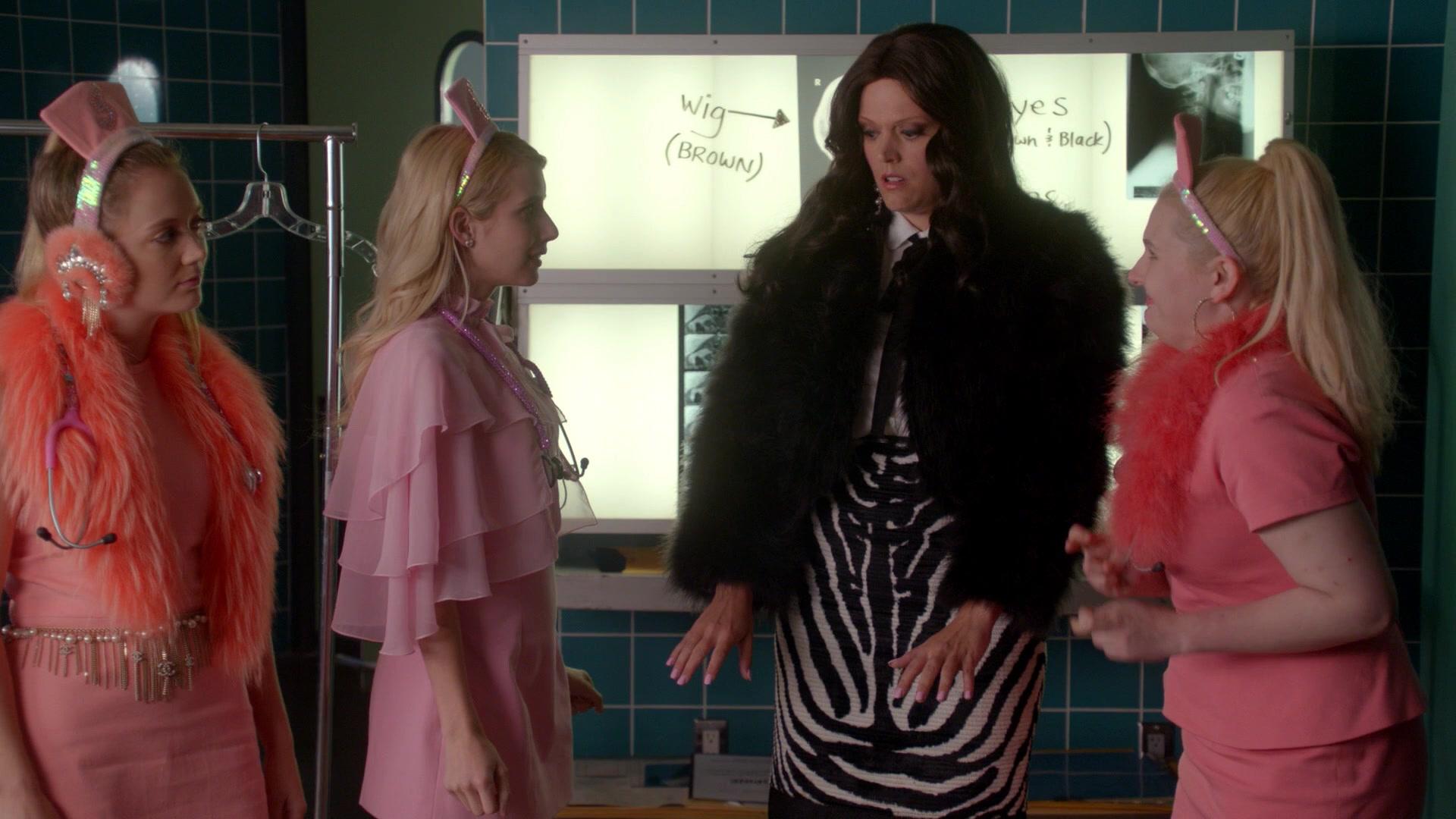 Scream_Queens_2016_S02E01_1080p_5009.jpg