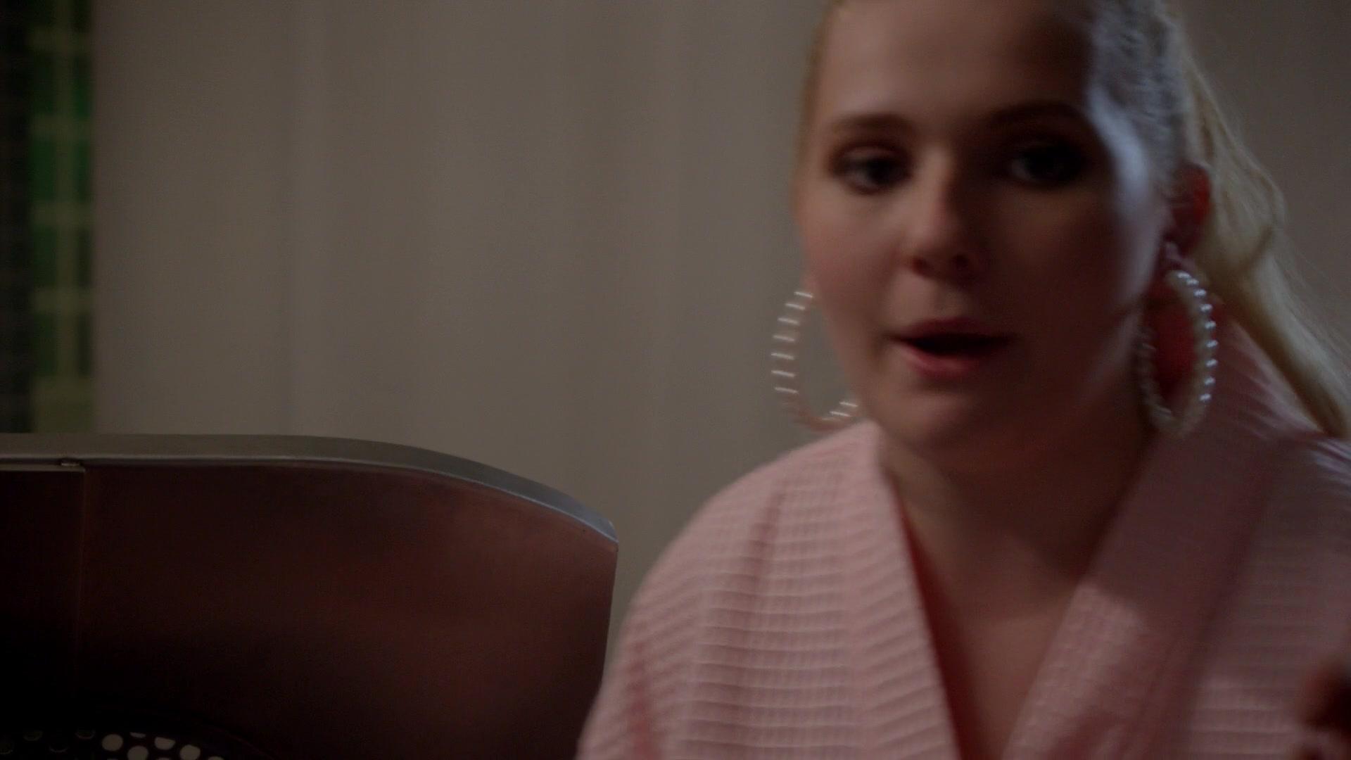 Scream_Queens_2016_S02E01_1080p_5573.jpg Scream_Queens_2016_S02E01_1080p_5573.jpg