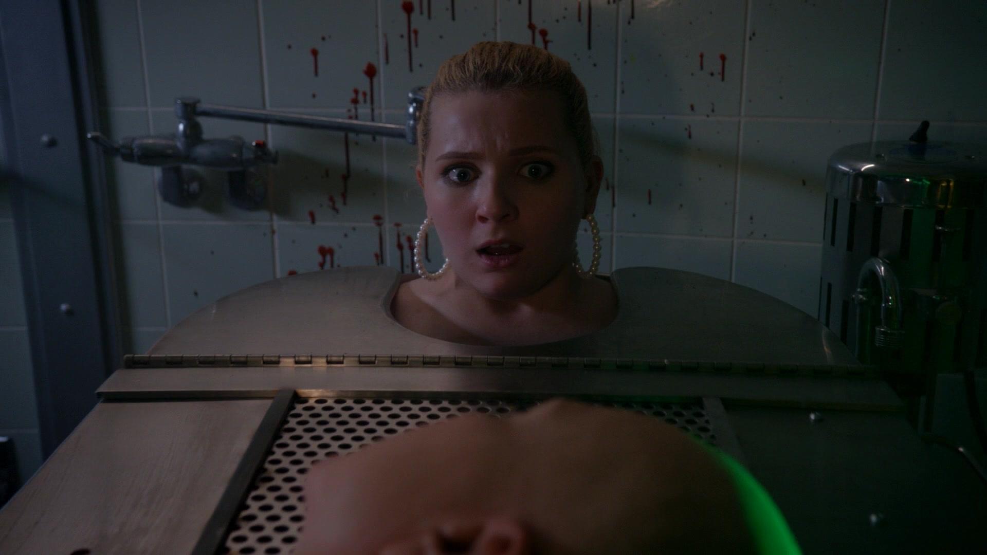 Scream_Queens_2016_S02E01_1080p_6009.jpg