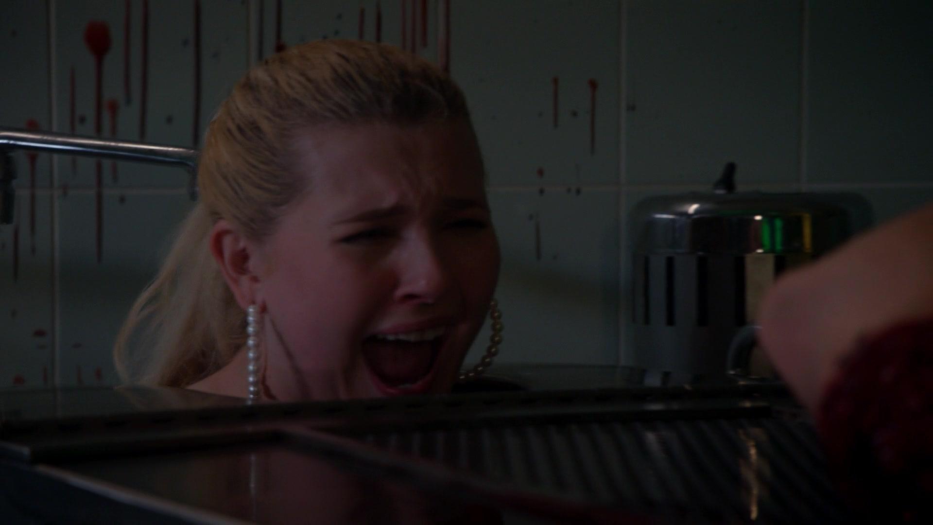 Scream_Queens_2016_S02E01_1080p_6019.jpg