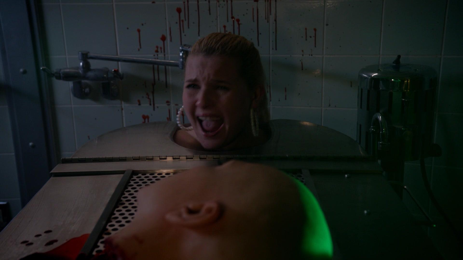 Scream_Queens_2016_S02E01_1080p_6030.jpg