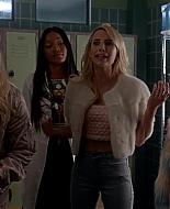 Scream_Queens_2016_S02E01_1080p_3232.jpg