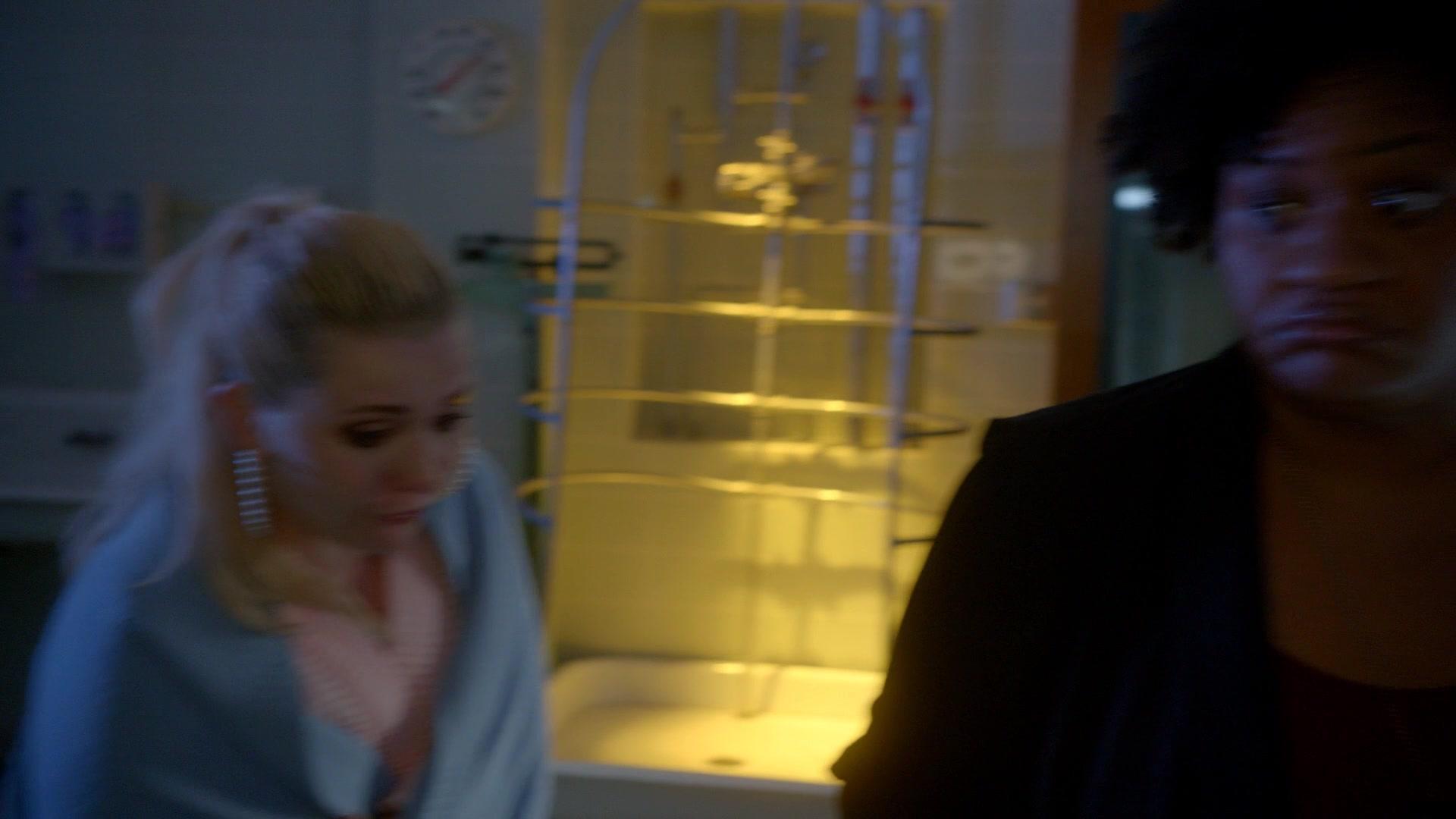 Scream_Queens_2016_S02E02_1080p_0131.jpg Scream_Queens_2016_S02E02_1080p_0131.jpg