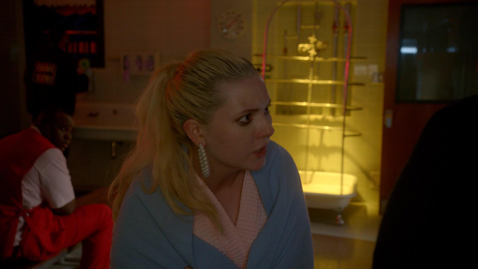 Scream_Queens_2016_S02E02_1080p_0143.jpg