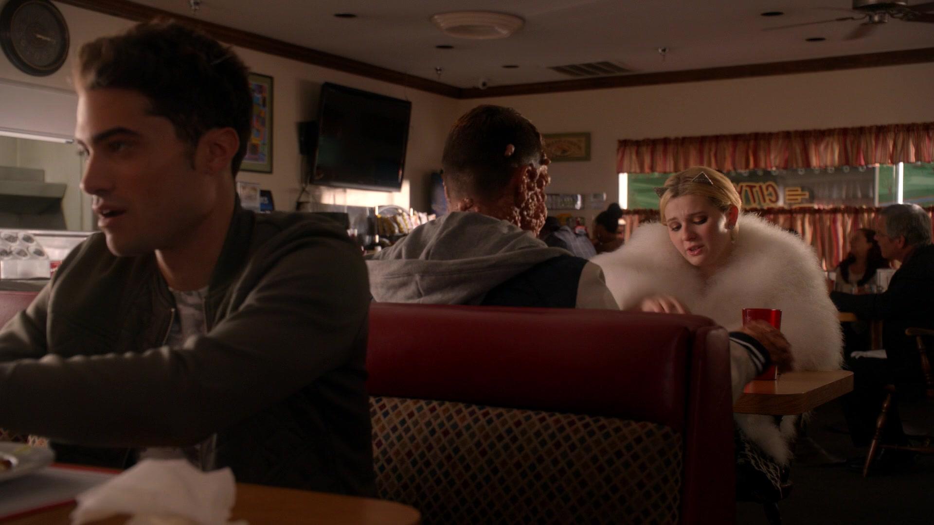 Scream_Queens_2016_S02E02_1080p_3046.jpg Scream_Queens_2016_S02E02_1080p_3046.jpg