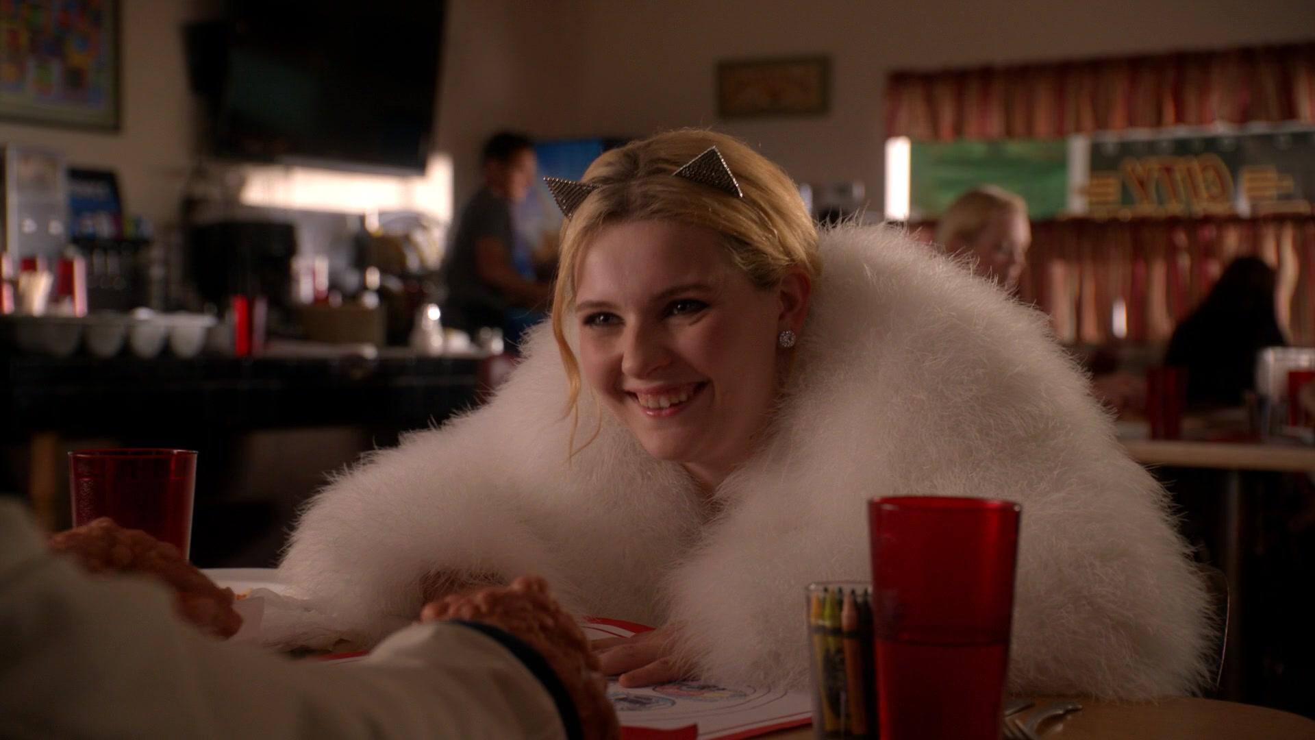 Scream_Queens_2016_S02E02_1080p_3096.jpg Scream_Queens_2016_S02E02_1080p_3096.jpg