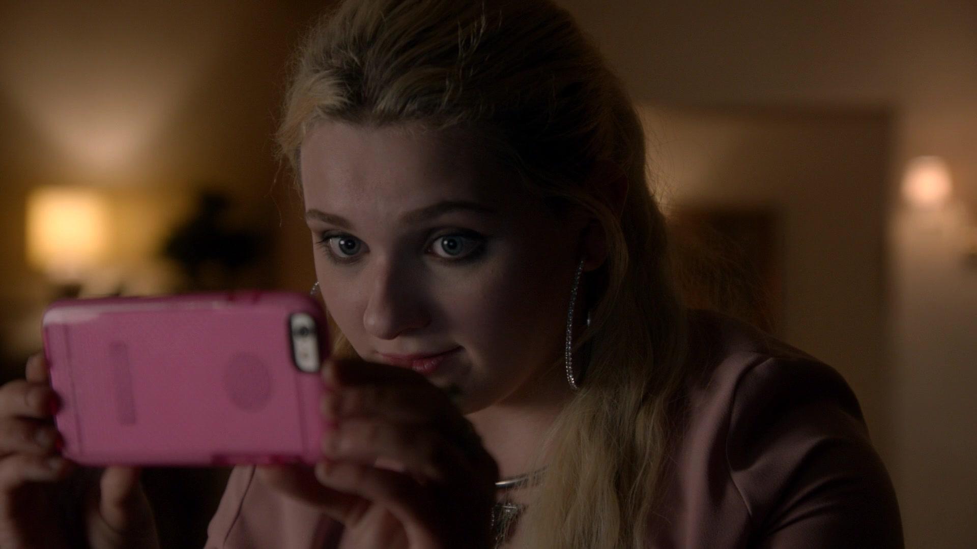Scream_Queens_2016_S02E02_1080p_5858.jpg