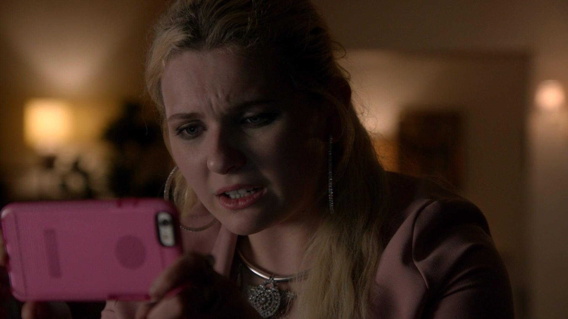 Scream_Queens_2016_S02E02_1080p_5996.jpg