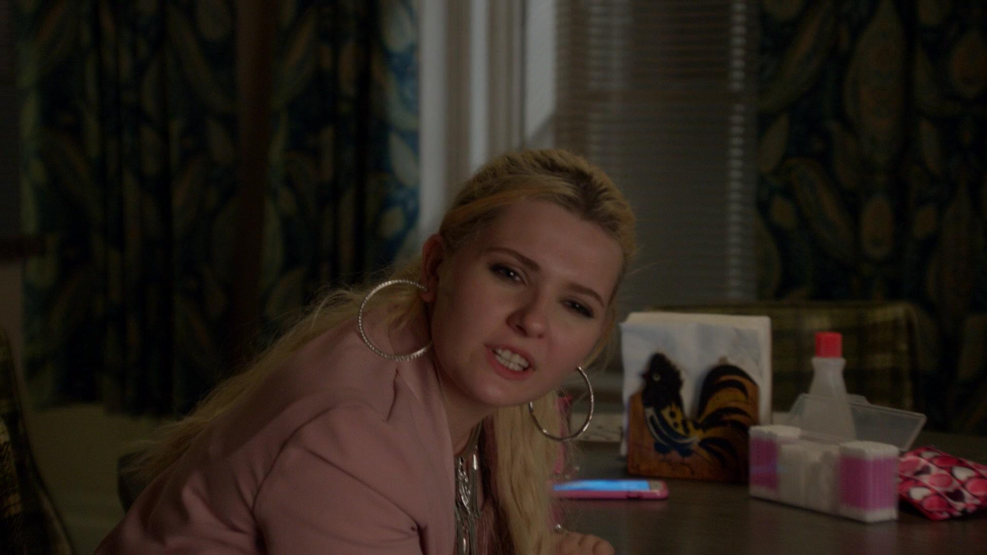 Scream_Queens_2016_S02E02_1080p_6029.jpg