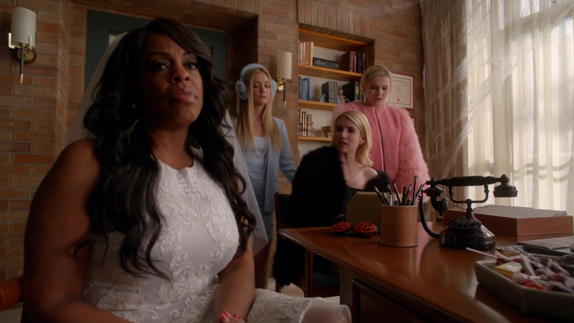 Scream_Queens_2015_S02E04_1080p_1230.jpg