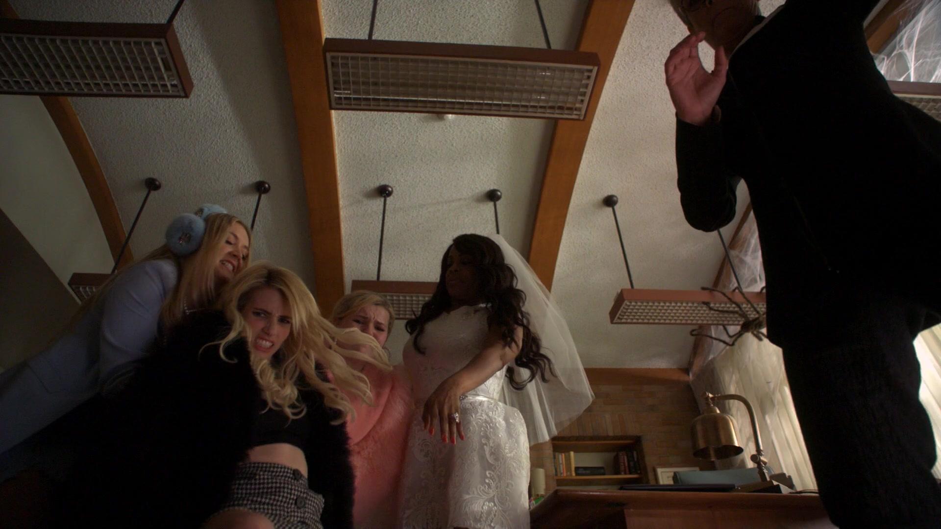 Scream_Queens_2015_S02E04_1080p_1590.jpg