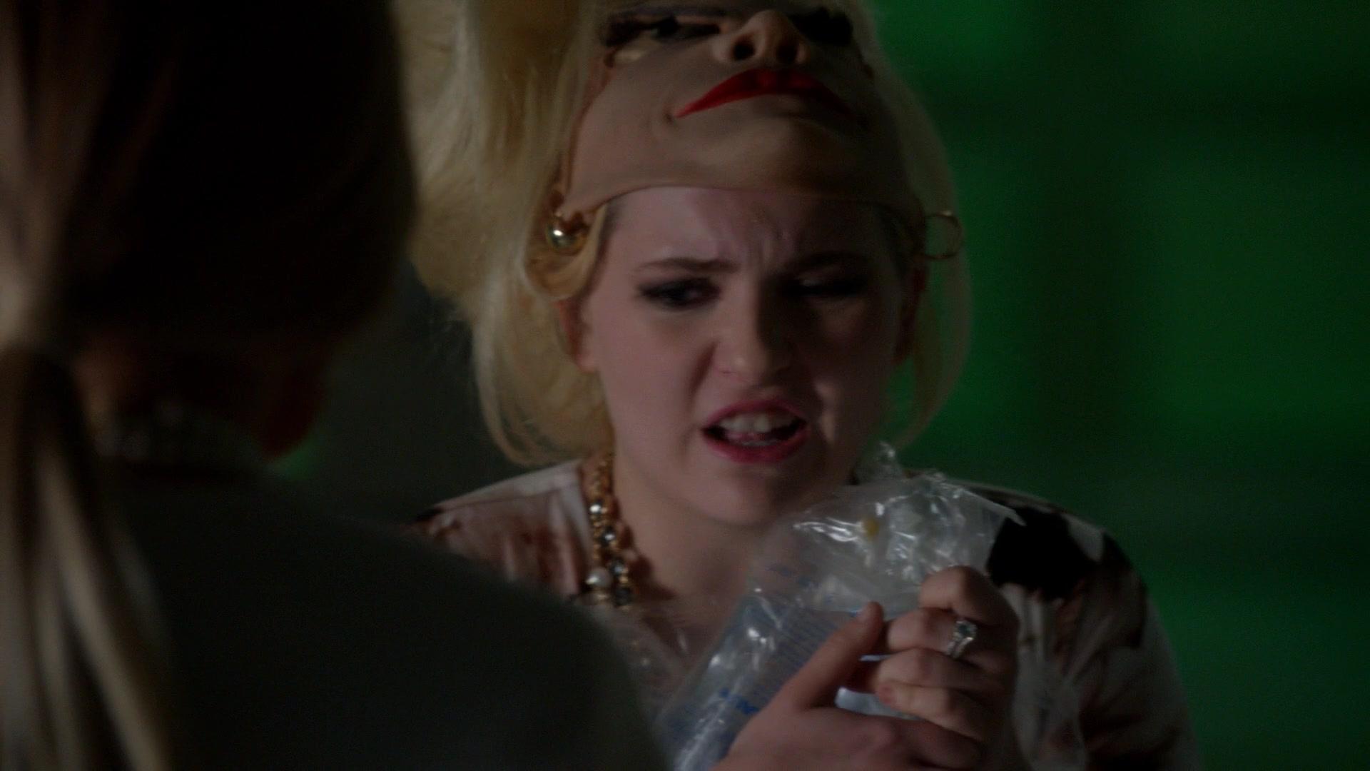 Scream_Queens_2015_S02E04_1080p_5483.jpg