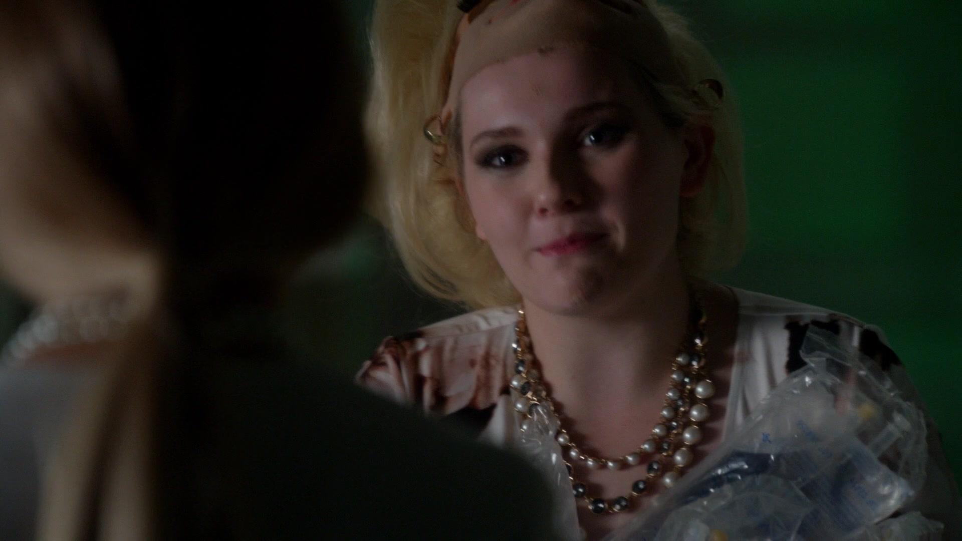 Scream_Queens_2015_S02E04_1080p_5523.jpg