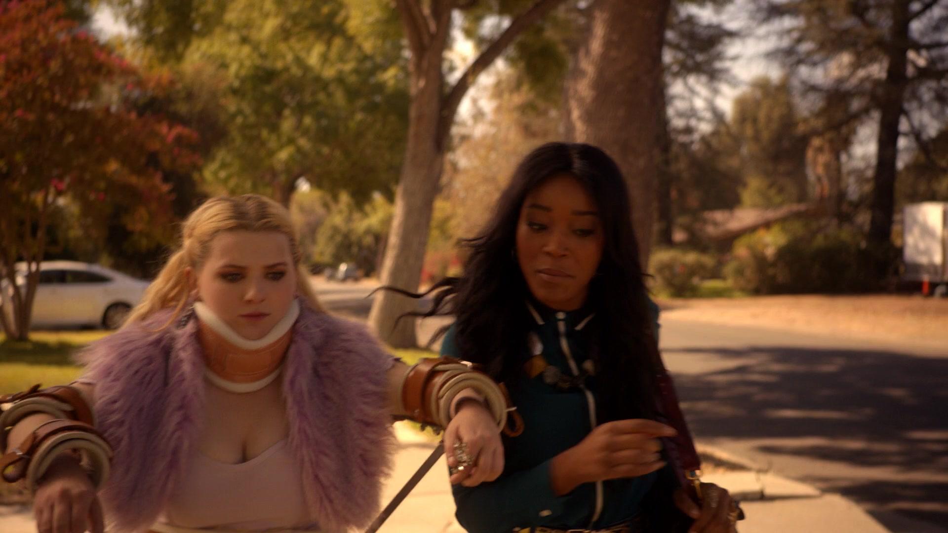 Scream_Queens_2016_S02E05_1080p_3597.jpg