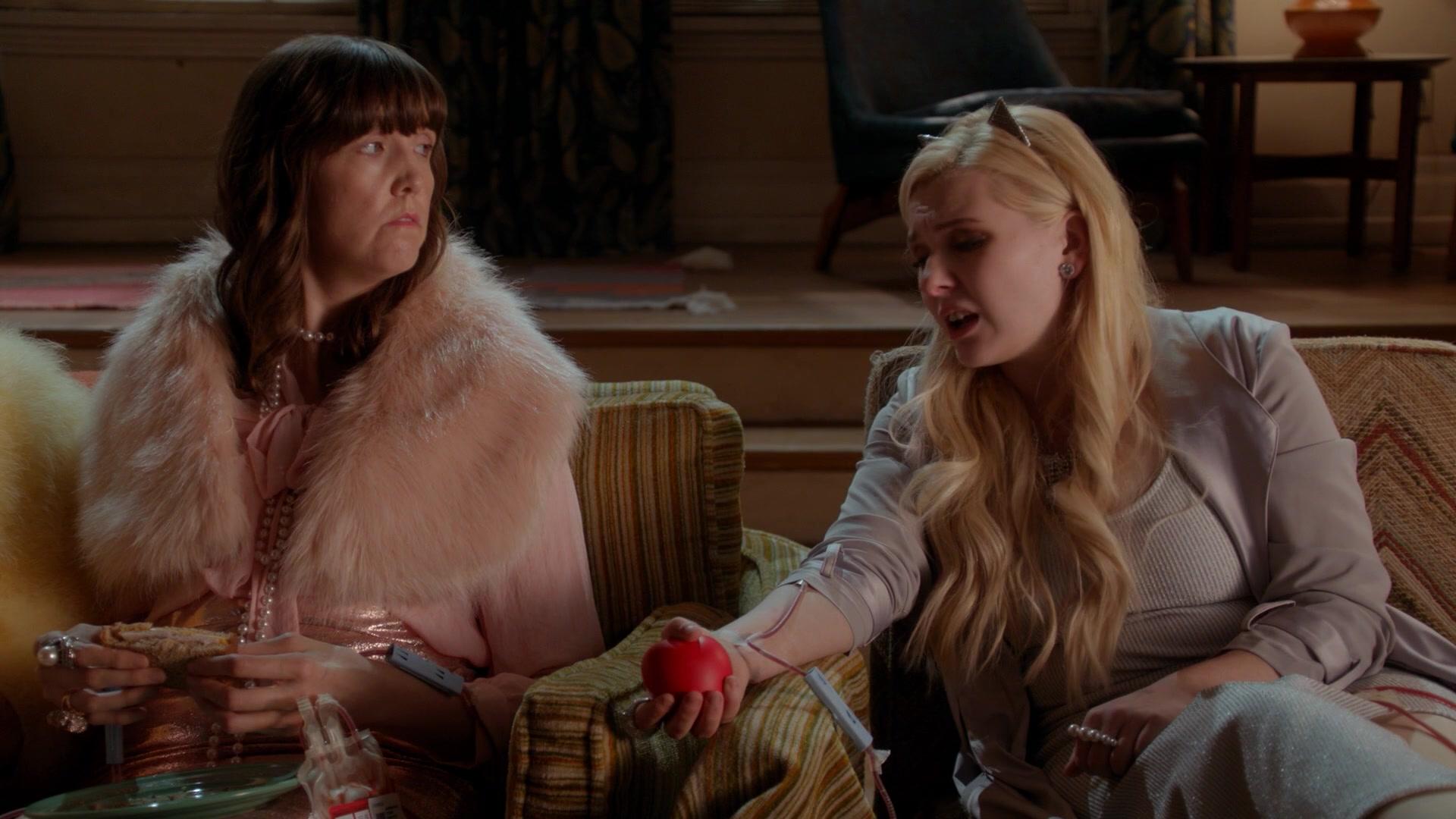 Scream_Queens_2016_S02E06_1080p_2130.jpg