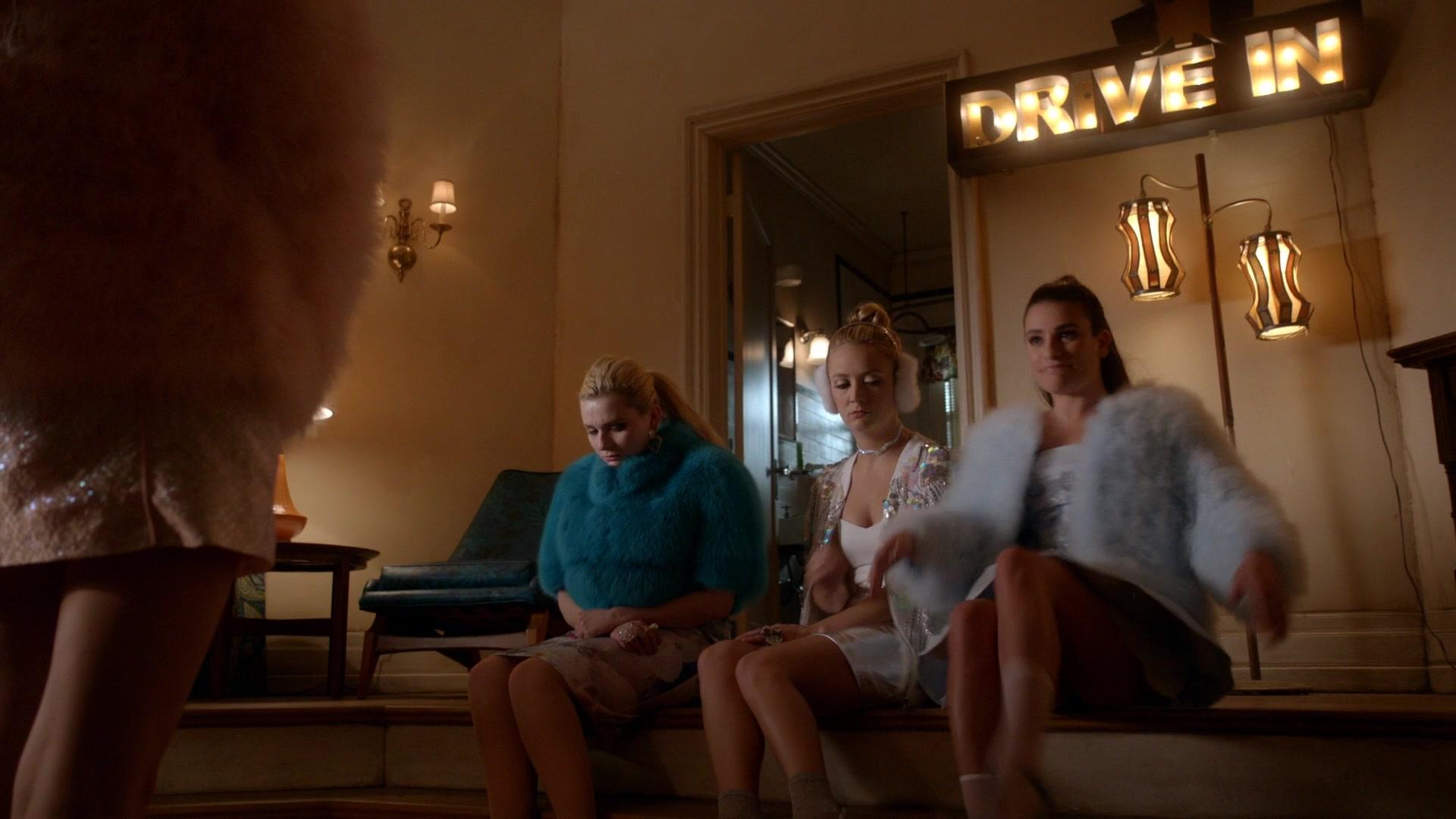Scream_Queens_2016_S02E08_1080p_3566.jpg