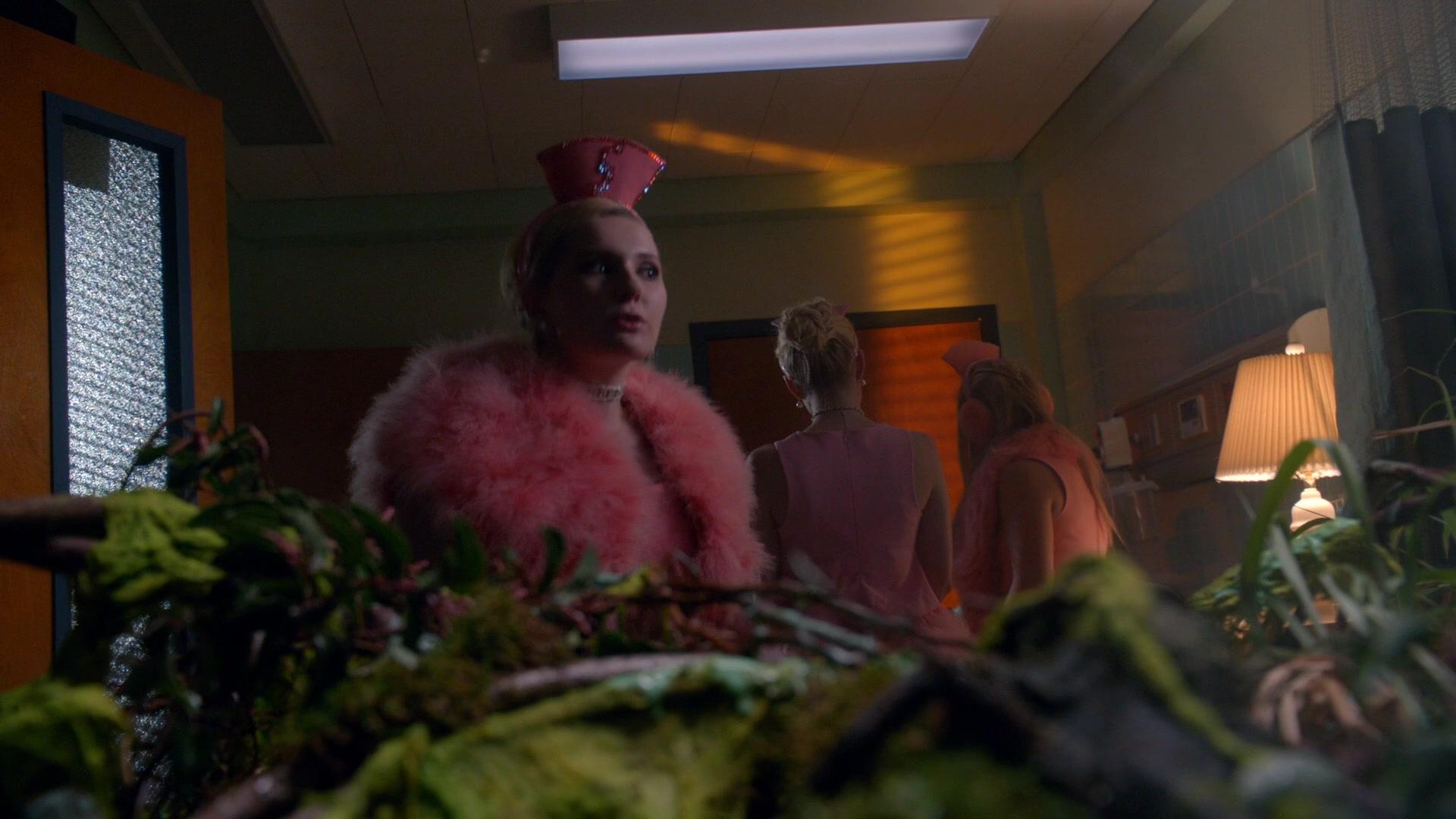 Scream_Queens_2016_S02E09_1080p_0159.jpg