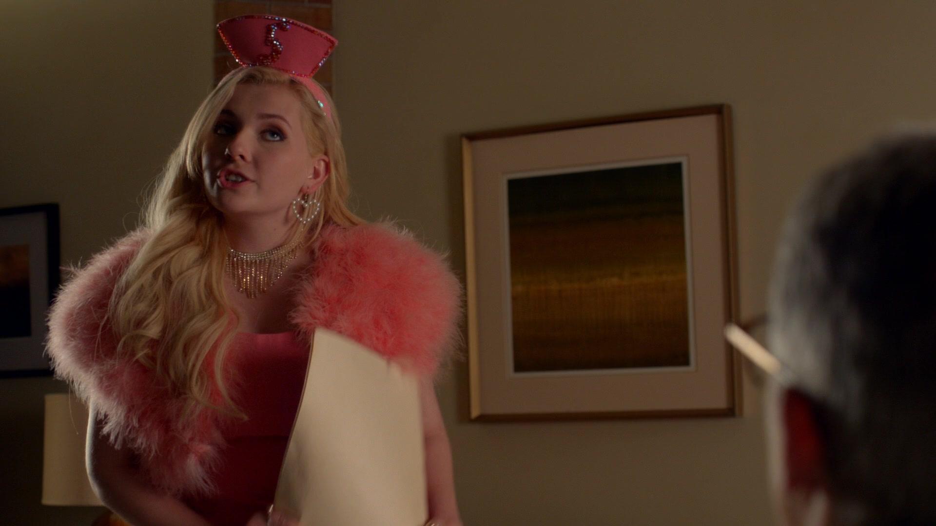 Scream_Queens_2016_S02E10_1080p_2070.jpg