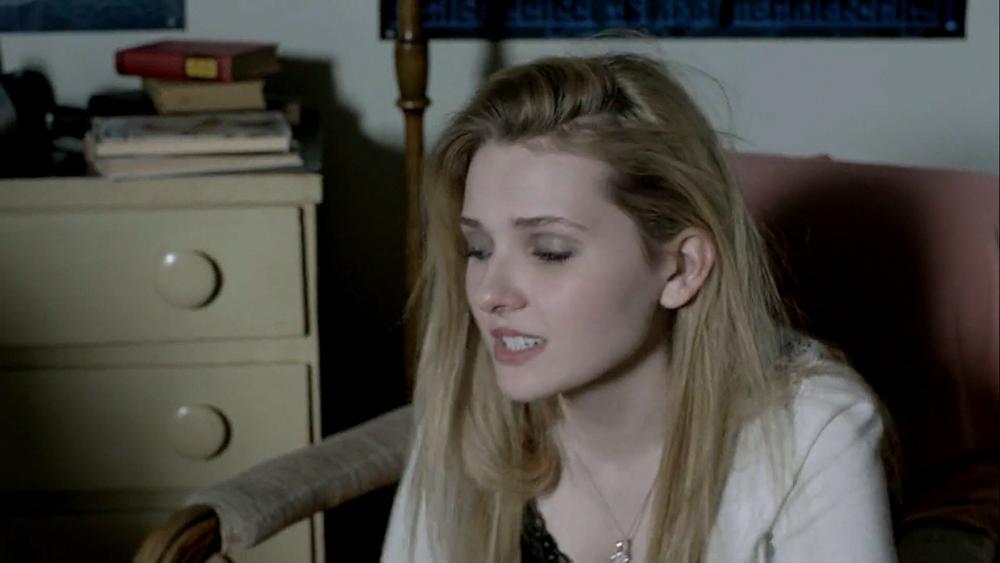 abigailbreslin-perfectsisters-02124.jpg