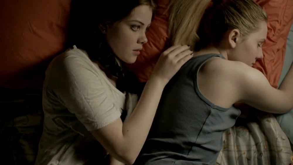 abigailbreslin-perfectsisters-04677.jpg