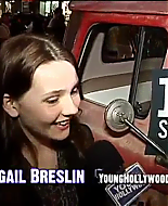YoungHollywood-DoSomething-00011.png