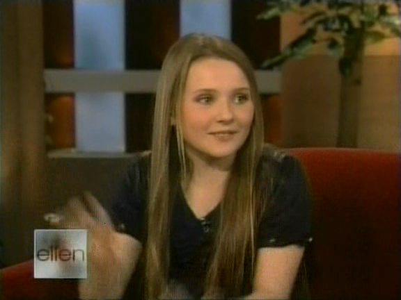 ellen_08000235.png ellen_08000235.png