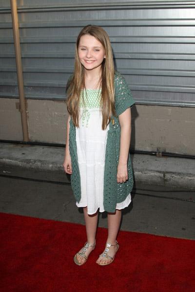 younghollywood016.jpg younghollywood016.jpg