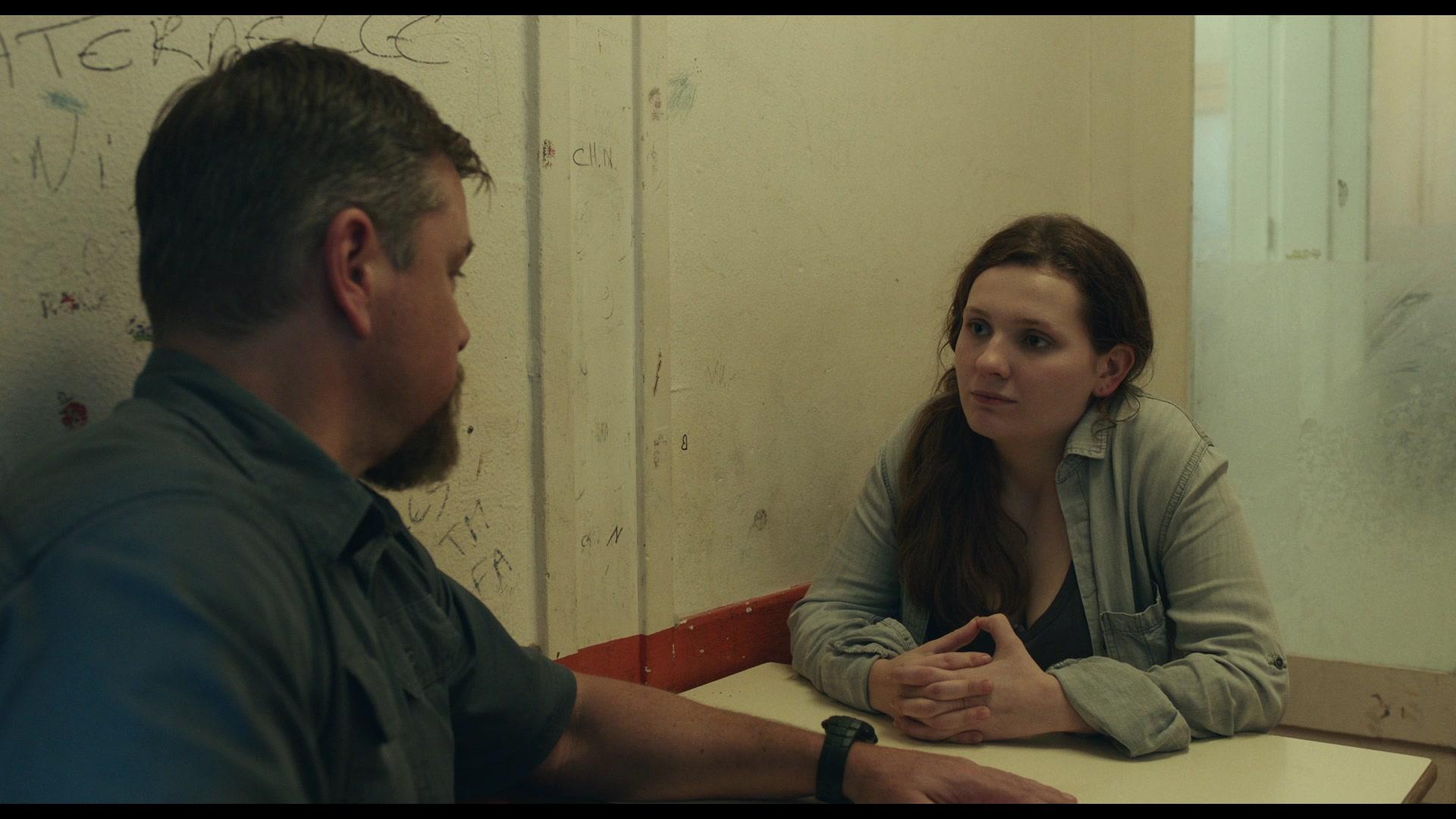Stillwater_2021_1080p_BluRay__01377.jpg