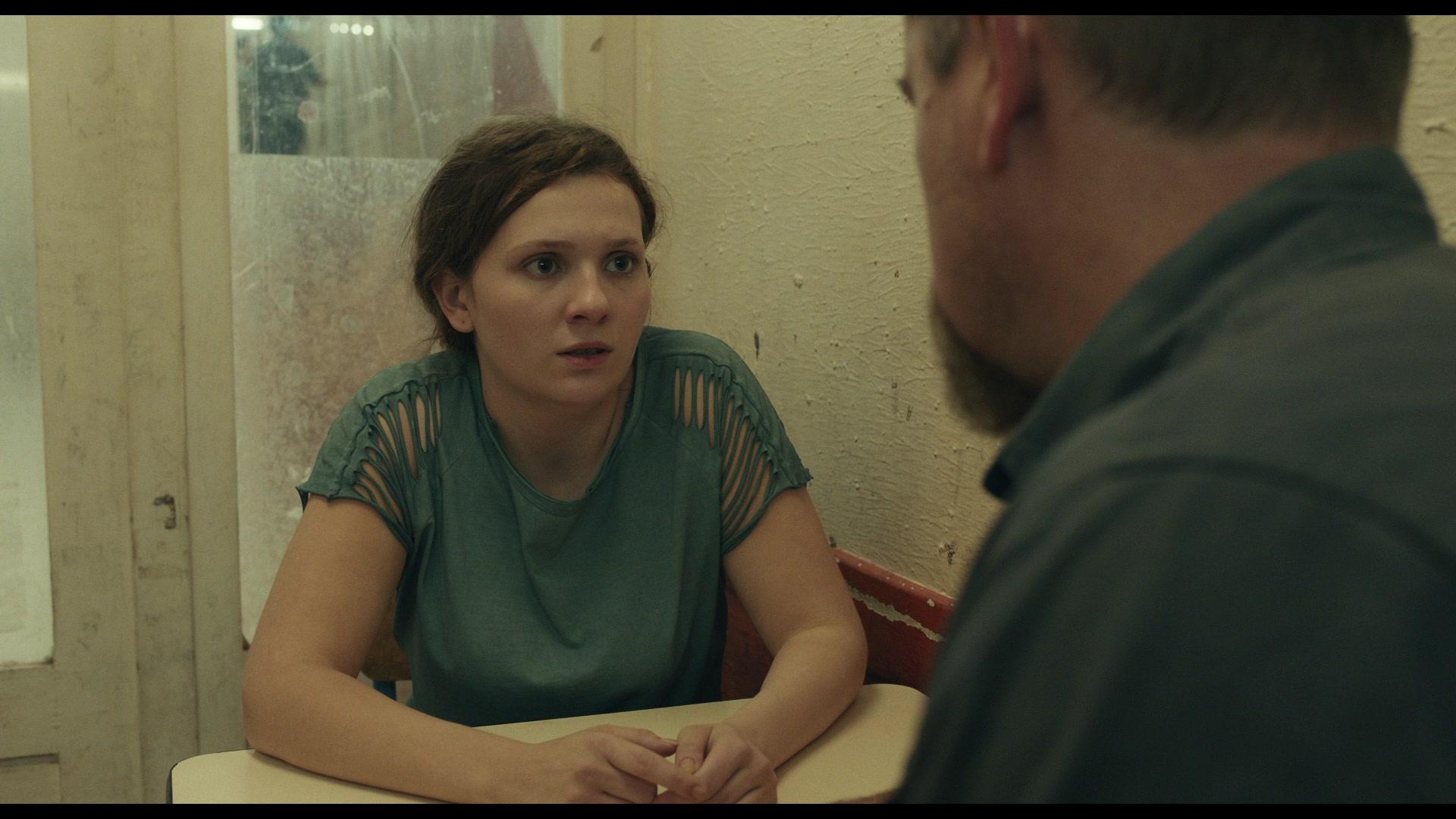 Stillwater_2021_1080p_BluRay__02886.jpg